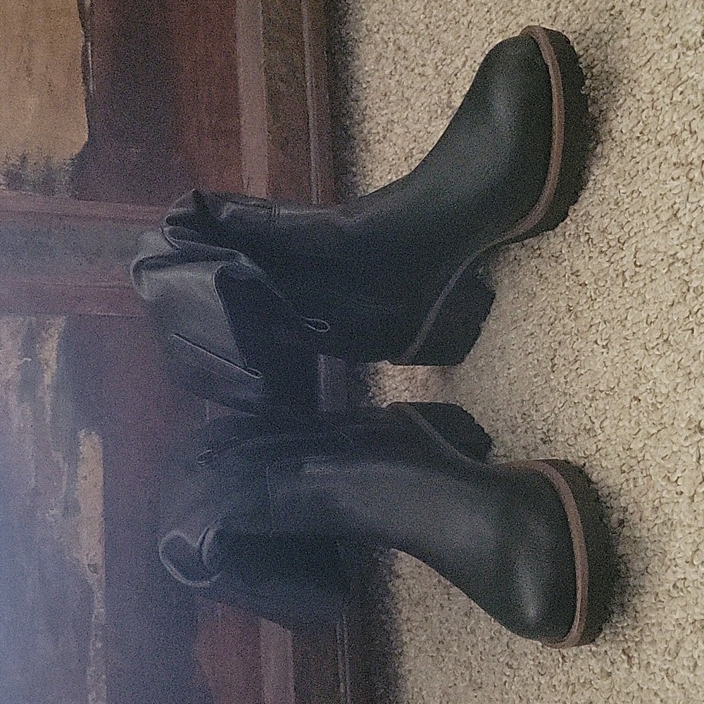 Black Boots